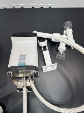 Sartorius Arium H20-1-2-TOC-B Laboratory Water Purification System with Integrated TOC Control-cover