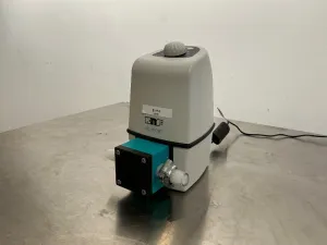 KNF Neuberger NF 1.300KT.18S Benchtop Liquid Vacuum Pump, 2 of 4