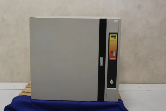 Carbolite PN200 Laboratory Drying Oven with Precise Temperature Control