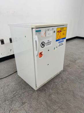 Fisher Scientific Model 97-920-1 General Purpose Undercounter Laboratory Refrigerator-cover