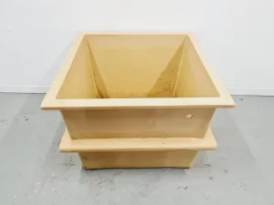 Large Beige Cubic Fibreglass Laboratory Storage Tank 605L Capacity, 8 of 12