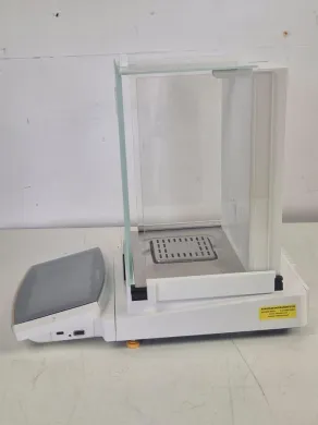 Sartorius Cubis II Semi-Micro Balance MCA225P-2S00-A with 220g Capacity