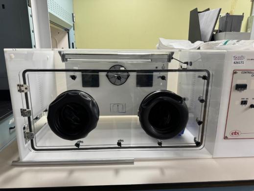 Electro-Tech Systems Model 5518 Microprocessor-Controlled Environmental Chamber with Glove Ports-cover