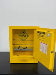 Justrite Sure-Grip EX 2 Gallon Flammable Liquid Storage Cabinet, 3 of 4