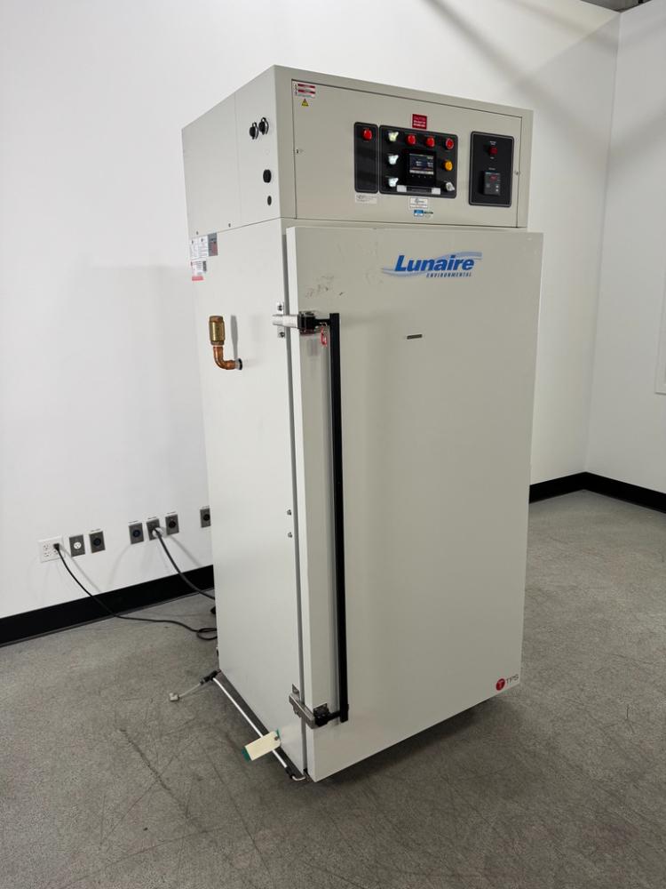 Lunaire CEO-932 Environmental Chamber with Integrated Front Control Panel
