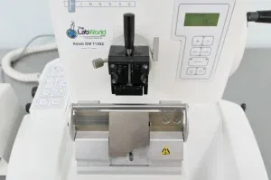 Thermo Shandon Finesse ME Motorized Rotary Microtome for Histology and Pathology Applications, 5 of 11