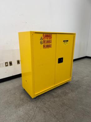 VWR 30 Gallon Flammable Liquid Storage Cabinet with Lockable Doors and Ventilation Ports-cover