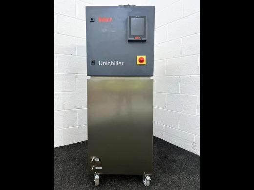 Huber 040T UniChiller Recirculating Chiller with Pilot ONE Controller-cover