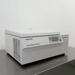 Eppendorf 5810 R Refrigerated Benchtop Centrifuge with High-Speed Capability, 6 of 11