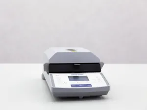 Mettler HB43 Halogen Moisture Analyzer with RS232 Interface, 1 of 4