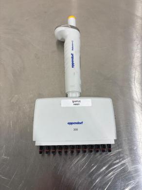 Eppendorf Reference 2 12-Channel Manual Pipette, 300 µL Volume-cover