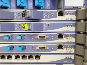 13 x Flexlight Networks Optimate Units - 2500LT - 510NT - 530NT & Brackets, 46 of 60