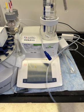 Mettler Toledo KF Titrator with Automated Sample Changer for Karl Fischer Moisture Analysis-cover