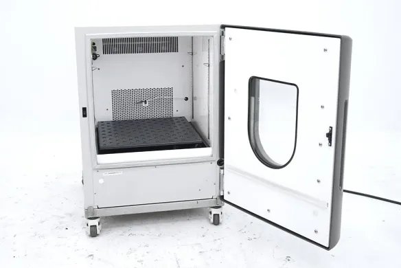 Eppendorf New Brunswick Innova 42 Incubator Shaker with Extra Shelf