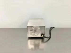 VWR 200 Mini Magnetic Stirrer with Analog Speed Control and 2L Capacity, 4 of 9