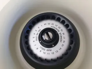 Abbott 3531 Centrifuge, 3 of 6