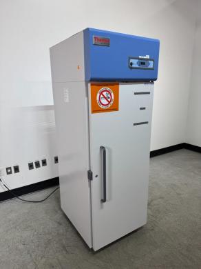 Thermo Scientific Revco Refrigerator-cover