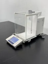 Mettler Toledo XS64 Analytical Balance with Glass Draft Shield and Touchscreen Interface, 2 of 4