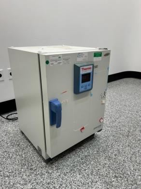 Thermo HeraTherm IGS60 Incubator-cover