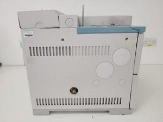 Hewlett Packard HP 6890 GC Gas Chromatograph with Injector Lab-cover