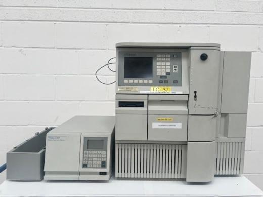 Waters 2487 Dual Absorbance Detector & 2695D HPLC Separations Module System-cover