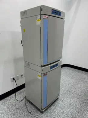 Thermo Scientific Forma Series II Water Jacket Double Stack CO2 Incubator for Cell Culture