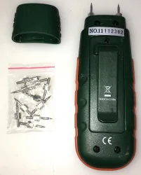 Extech MO210 Portable Moisture Meter for Building Materials and Wood, 2 of 3