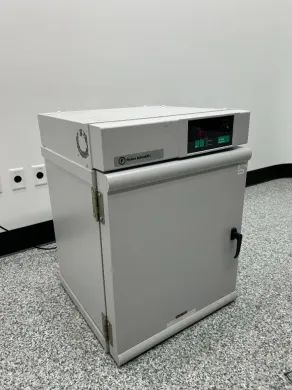 Fisher Scientific Isotemp 625D Incubator