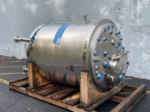 Lee Stainless Steel Holding Tank Model R-6150 for Laboratory and Industrial Use, 2 of 4