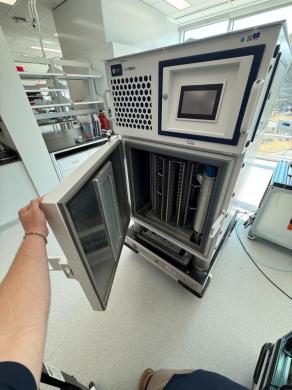 HighRes Biosolutions SteriStore Automated Microplate Incubator with Temperature Control-cover