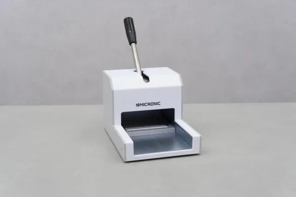 Micronic CM480 Manual Capper for Uniform Tube Rack Capping