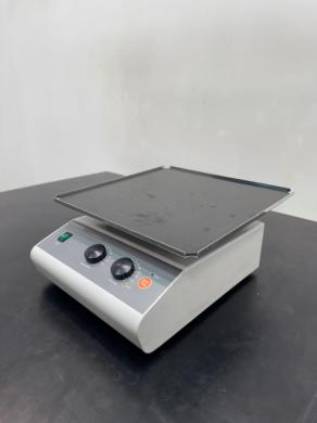 Corning LSE Low Speed Orbital Shaker 6780-FP for Gentle Sample Mixing-cover