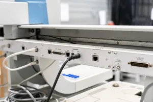Thermo Fisher Trace GC Ultra with Triplus Autosampler and H₂ Sensor plus 32L Cryogenic Liquid Nitrogen Dewar, 5 of 15