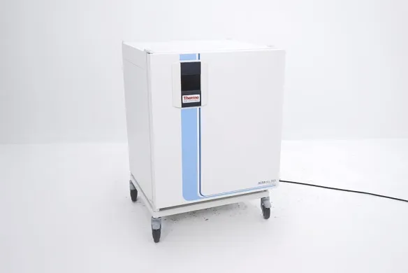 Thermo Scientific Heracell 240i CO2 Incubator with Stainless Steel Interior, 2015