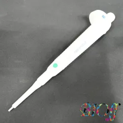 Eppendorf Reference 2-20 µL Adjustable Single-Channel Micropipette, 1 of 5