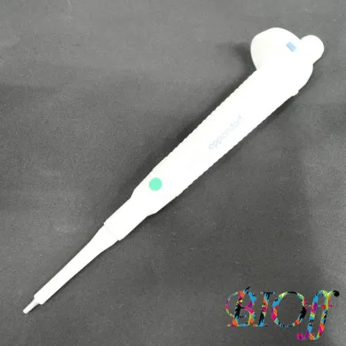 Eppendorf Reference 2-20 µL Adjustable Single-Channel Micropipette