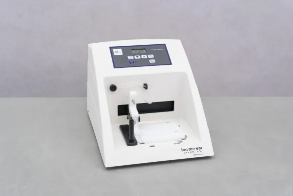 Life Technologies Ion One Touch ES automated enrichment system for DNA sequencing