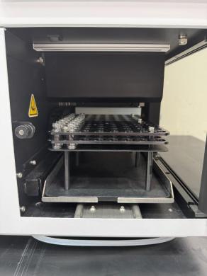 Agilent 708-DS Multi-Station Dissolution System with Integrated UV Spectrophotometer-cover