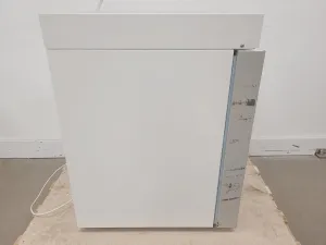 LEEC GA2000 Research CO2 Incubator, 11 of 24