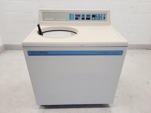 Beckman L7-65R Refrigerated Centrifuge-cover