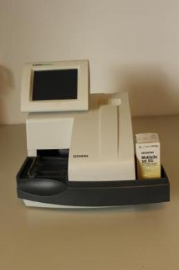 Siemens Clinitek Advantus Automated Urine Analyzer for High Throughput Diagnostics-cover