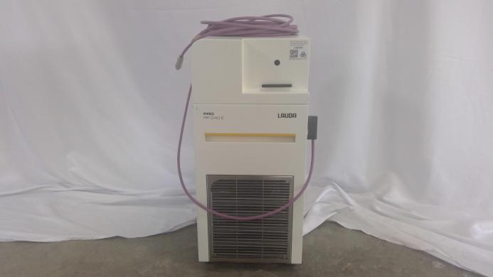 Lauda RP 240 E Laboratory Circulator Chiller Heater 120V Precise Temp Control-cover