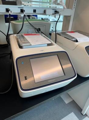 Applied Biosystems ProFlex PCR System Thermal Cycler for PCR Amplification-cover