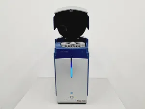 Affymetrix GeneChip Scanner 3000 7G and GeneChip 450 Fluidics Station for Genomic Microarray Analysis, 10 of 36