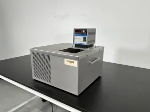 VWR 1140-A Benchtop Refrigerated Heating Circulating Bath with Integrated Digital Controller, 2 of 4