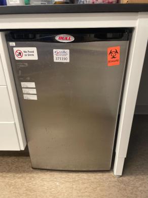 Bull Laboratory Undercounter Refrigerator for Refrigerated Sample Storage-cover