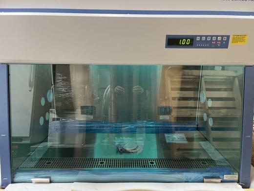 Thermo Scientific 1300 Series A2 Class II Type A2 Biological Safety Cabinet-cover