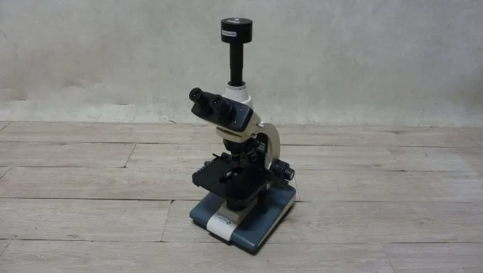 Breukhoven BMS-E1 Trinocular Polarization Microscope