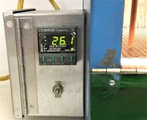 Custom-Made Tube Evaporation-Extraction System with Omega CN9000A Temperature Controller, 3 of 10