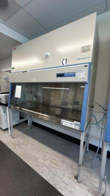 Thermo Scientific 1300 Series A2 Biological Safety Cabinet Model 1377 – 6ft Workstation-cover